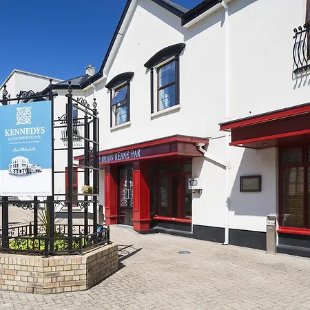 Bed & Breakfast The White House Roscommon